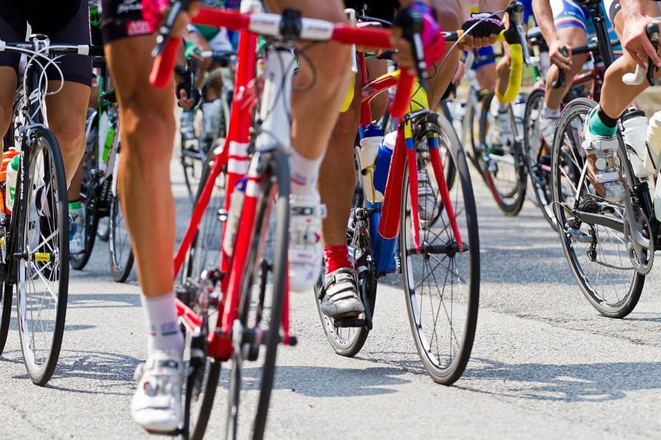 Activities, Cycling, group of guests