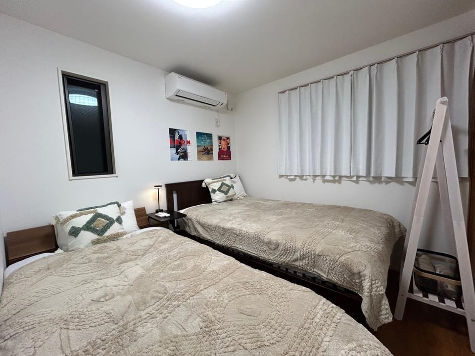 白樺ハウス女性&家族専用 送迎あり小型犬可 Bed and Breakfast in Kanagawa Prefecture