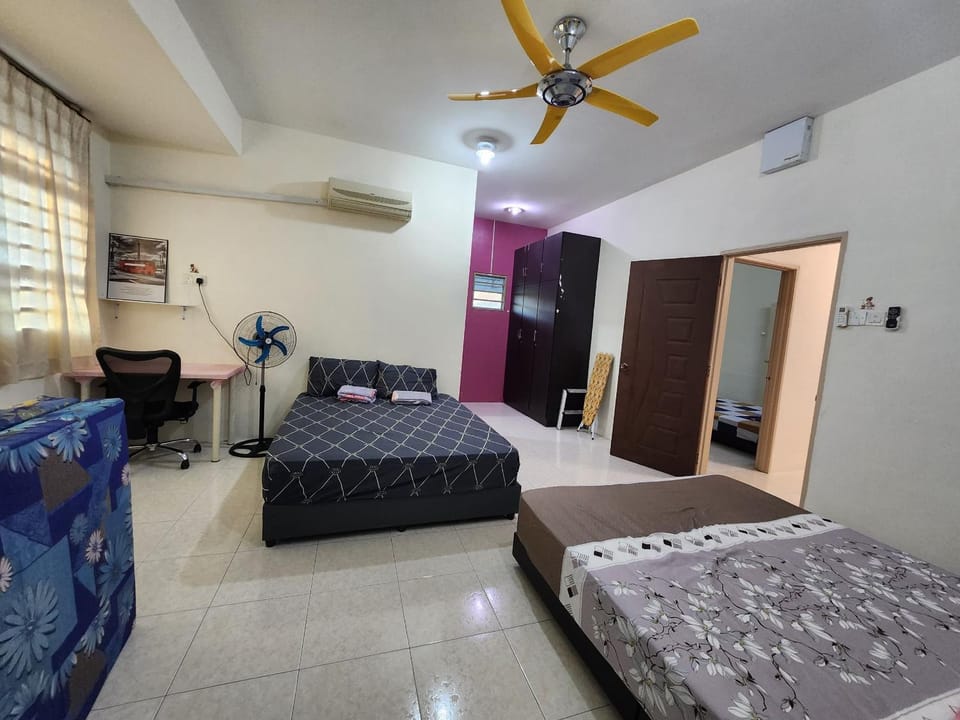Taiping Simpang Homestay 4BR , up to 14 Guests 太平新邦民宿 House in Perak