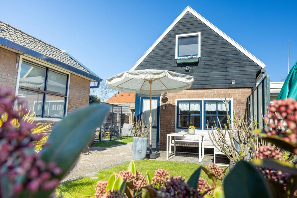 Property building, Balcony/Terrace