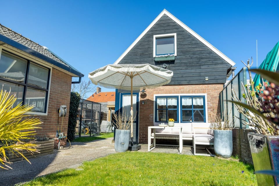 Property building, Balcony/Terrace