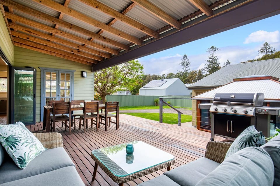 Pax & Coral - Pet Friendly House with Spa House in Culburra Beach