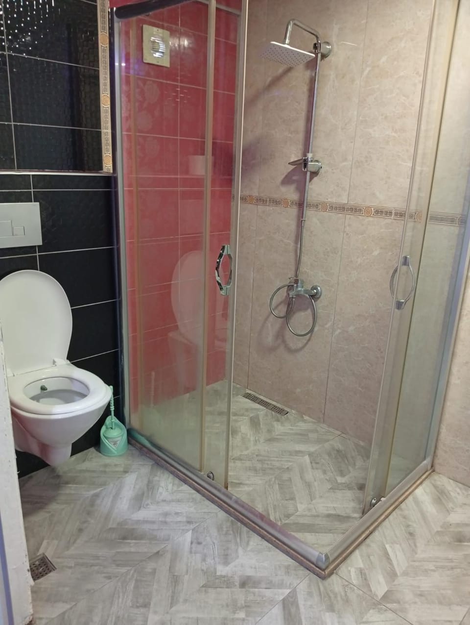 Shower, Toilet, Bathroom