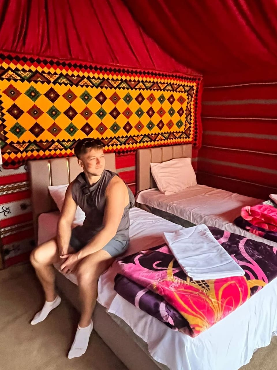 saleem with jeep tour Hotel in South District