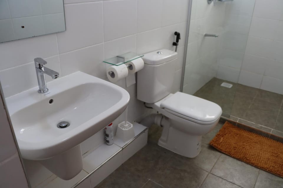 RCMRD Executive Suites, Premium Stay with Pool, Gym & Gardens, Nairobi Apartment in Nairobi County