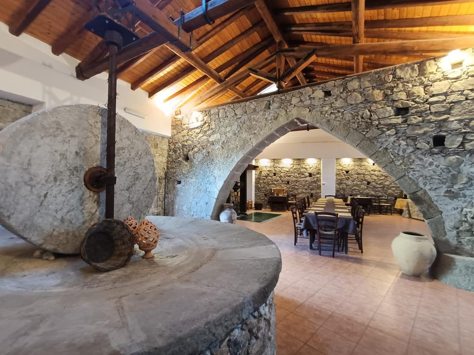 Restaurant/places to eat, Dining area, Breakfast