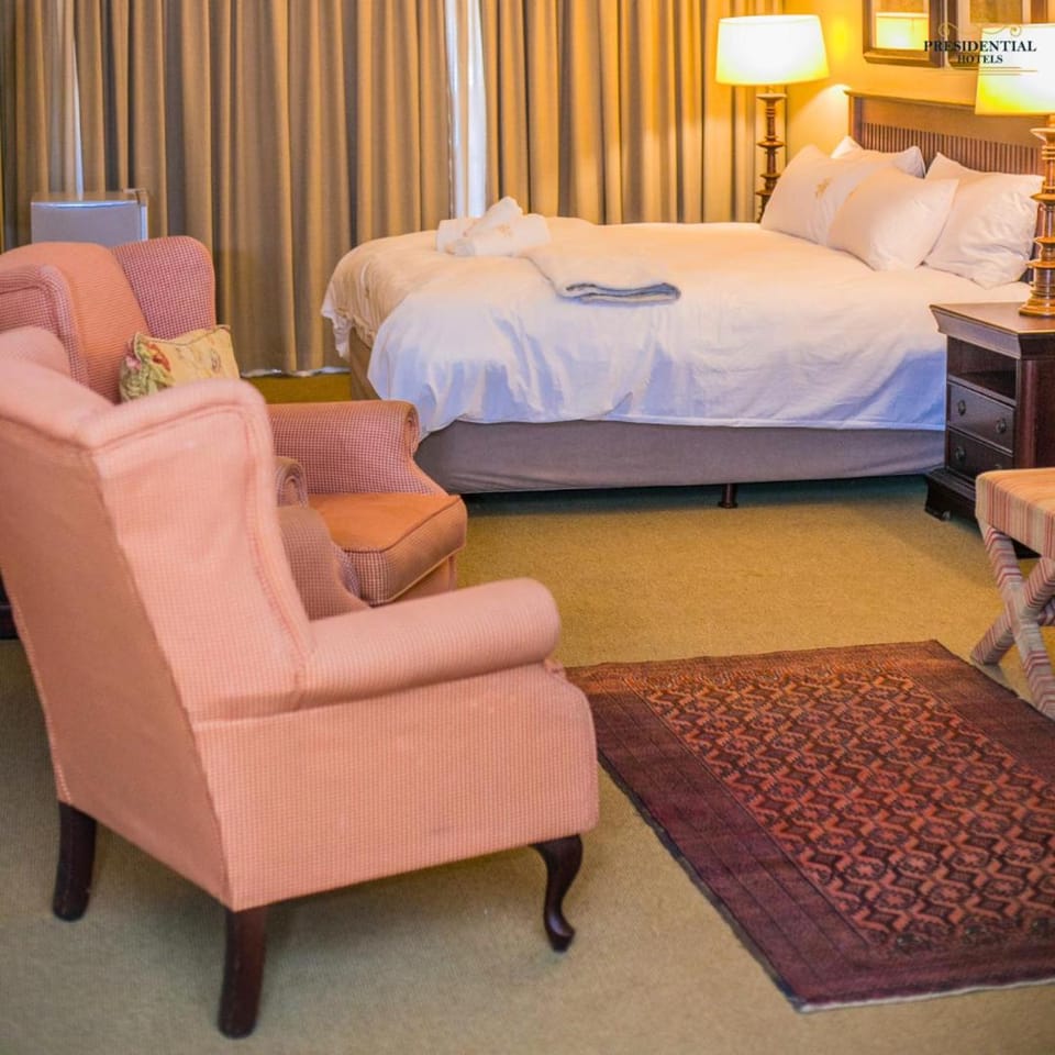 Superior Room facing Sea and Pool Hotel in Durban