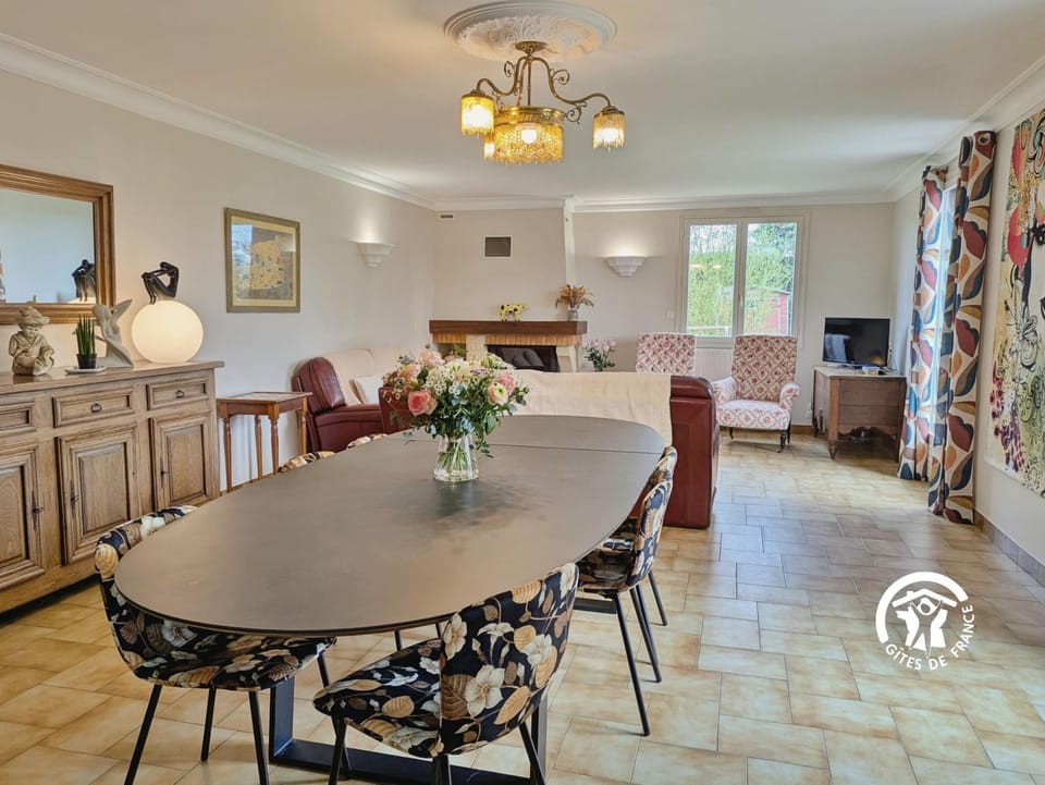 Domaine des Mazures, 17 personnes House in Pays de la Loire