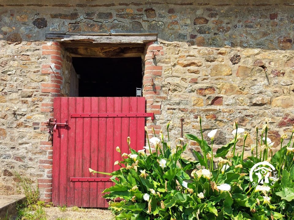 Ecurie d'Avril House in Pays de la Loire