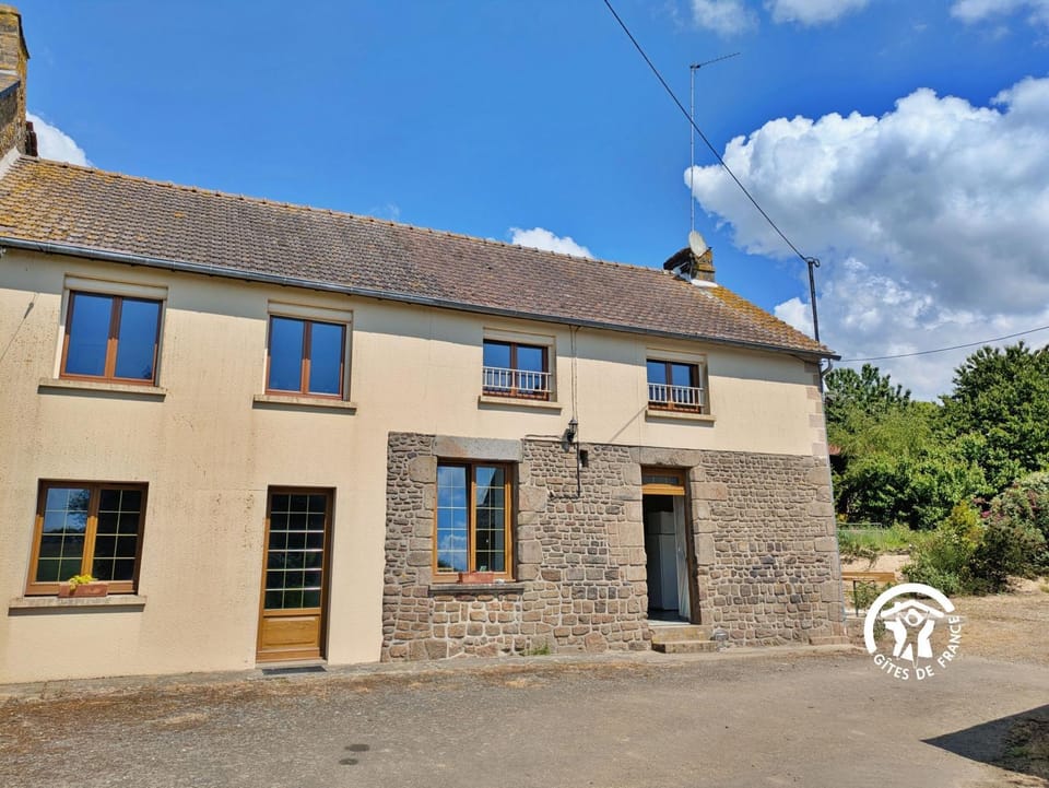 Gîte Lign' Du Bois, 7 personnes House in Pays de la Loire