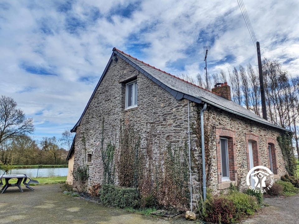 Property building, Lake view