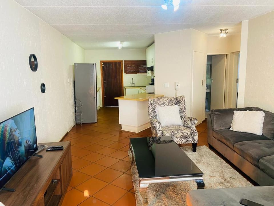 Unit 19 ashwood forest Apartment in Sandton