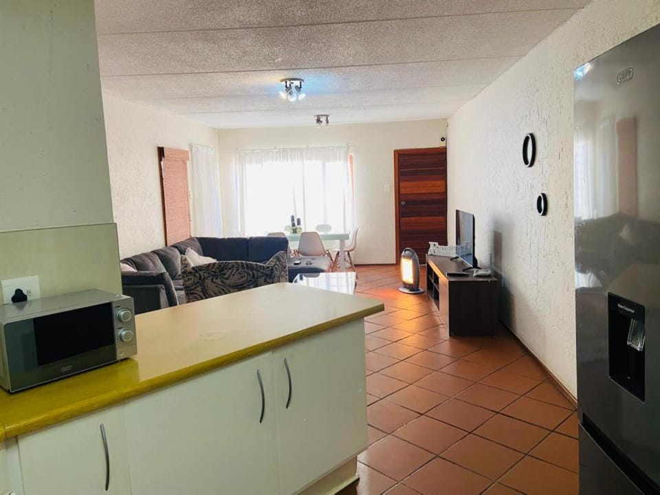 Unit 19 ashwood forest Apartment in Sandton