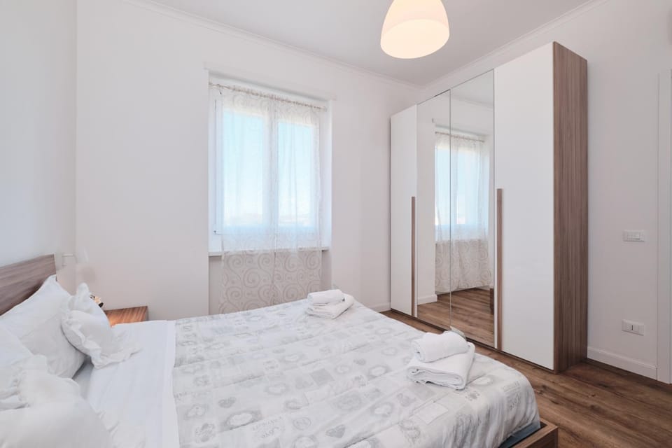 Sunflower House Apartment in Rome