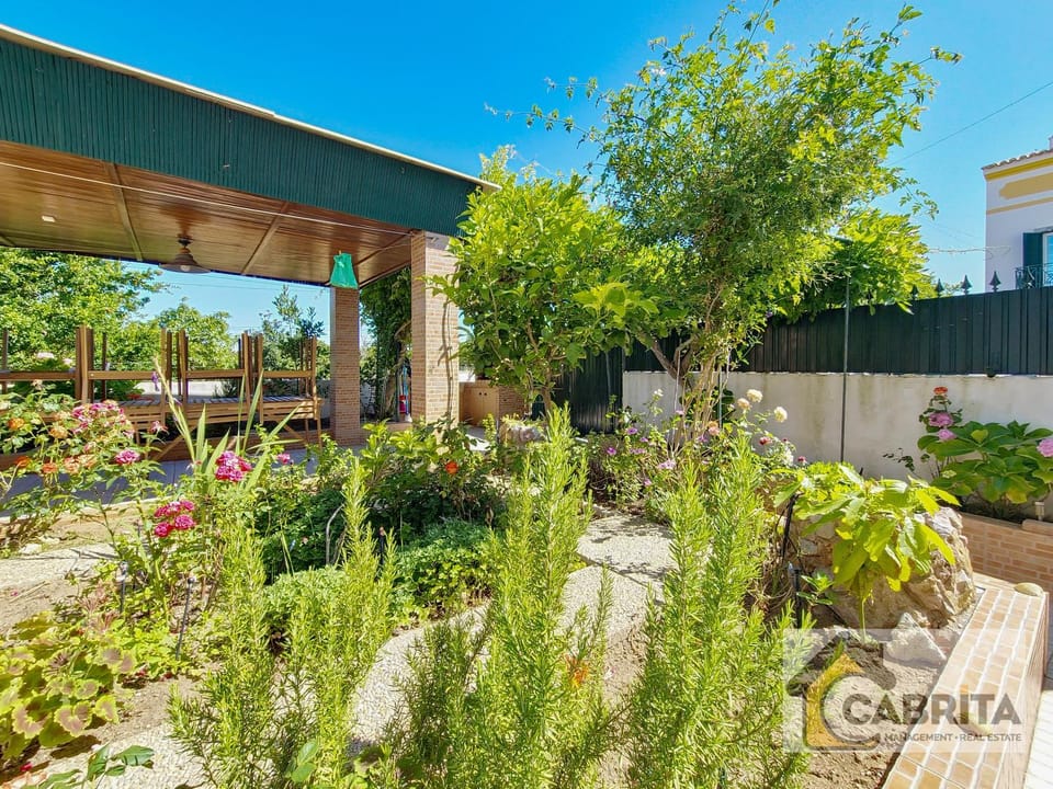 Garden, Garden view