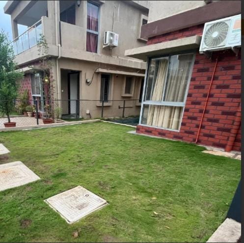 Garden, Garden view