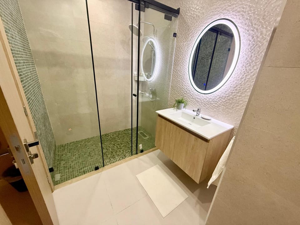 Shower, Bathroom