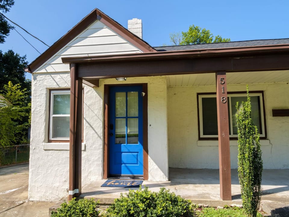 Property building, Day