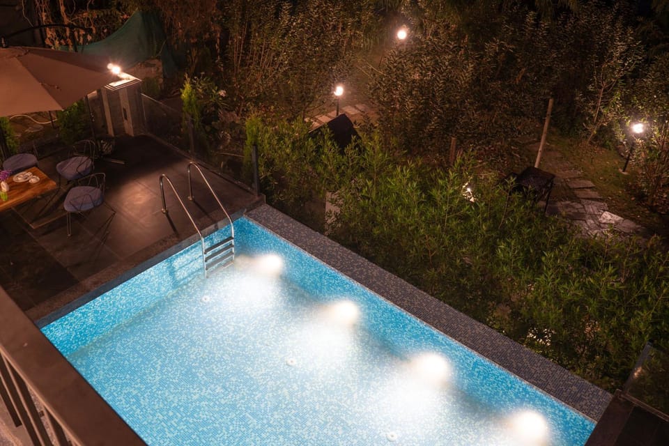 Maple house Hillside 3-BHK Without Pvt Pool & Open Pizzeria Villa in Himachal Pradesh