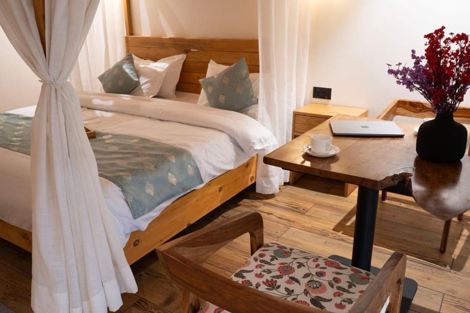 Maple house Hillside 3-BHK Without Pvt Pool & Open Pizzeria Villa in Himachal Pradesh