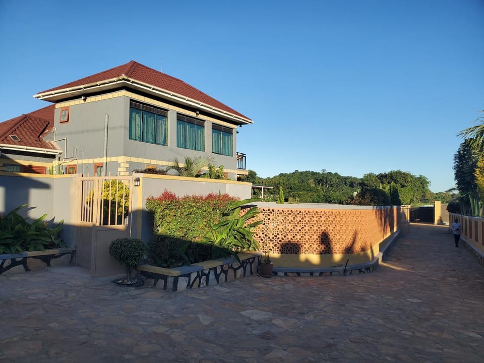 Property building, Day