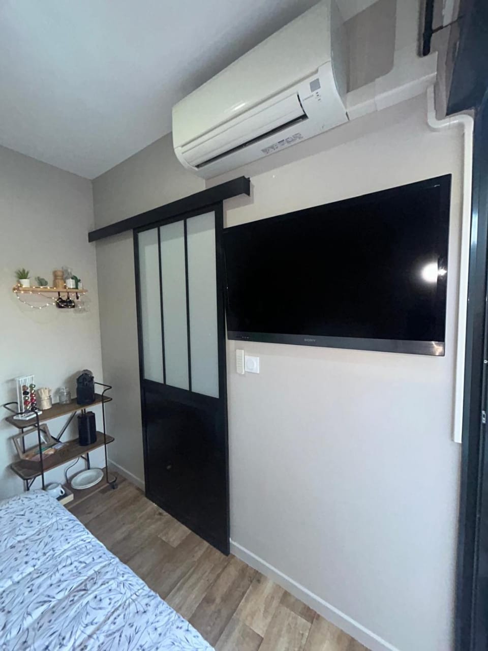 TV and multimedia, Kitchen or kitchenette