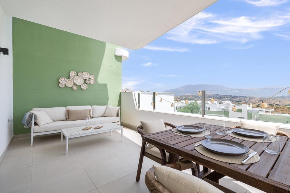 Balcony/Terrace, Balcony/Terrace, Mountain view