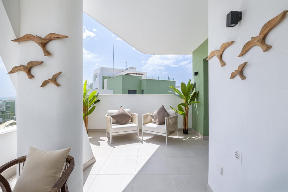 Balcony/Terrace, Balcony/Terrace