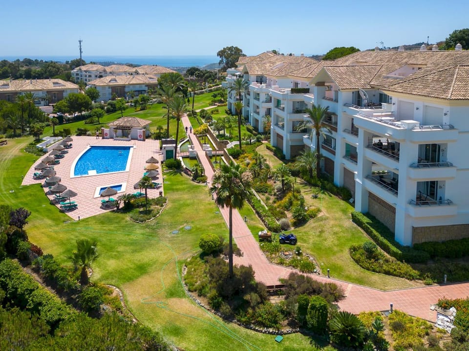Property building, Pool view, Swimming pool