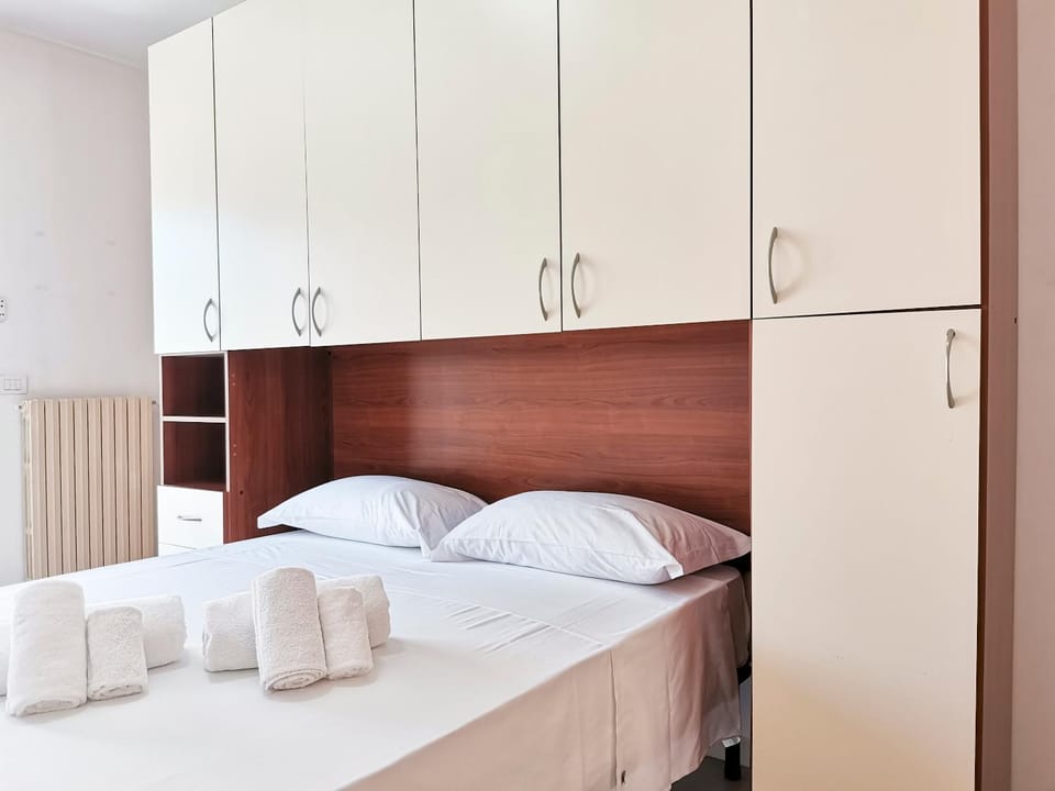 Bed, Photo of the whole room, Bedroom, towels, wardrobe