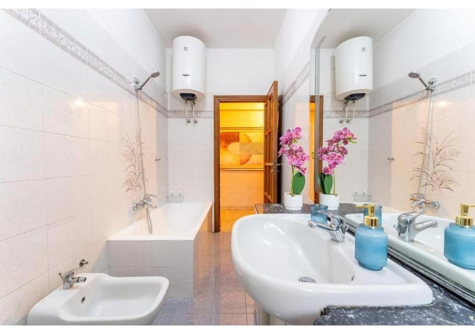 Bathroom, Bath