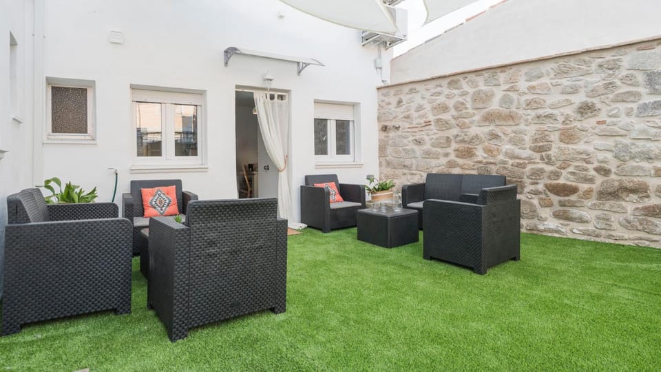 Garden, Balcony/Terrace