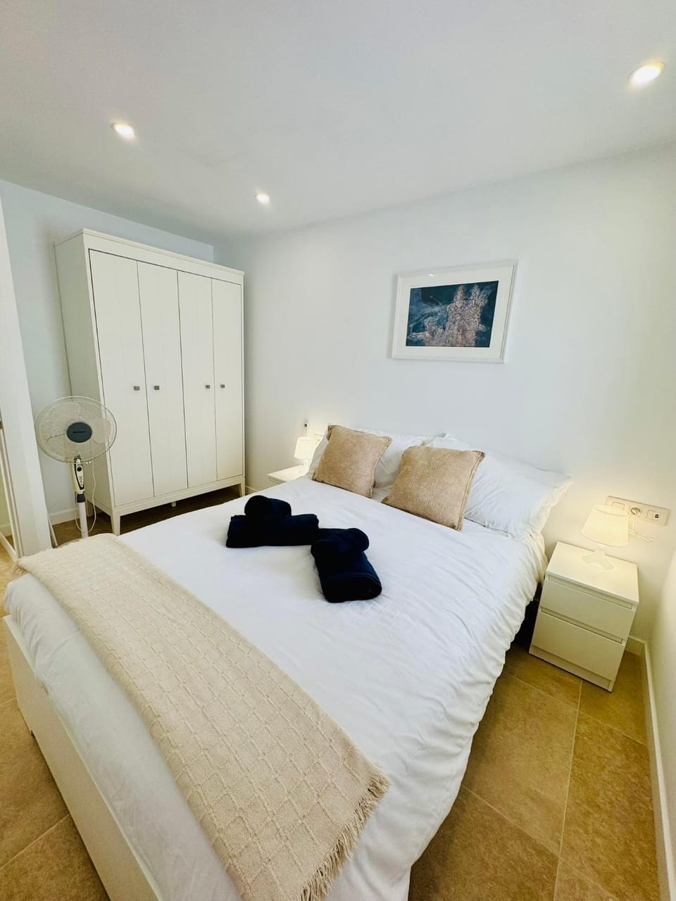 Bed, Bedroom, towels, wardrobe