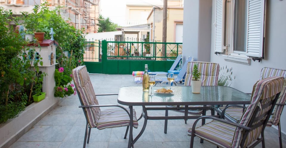 Property building, Patio, Day, View (from property/room), Balcony/Terrace, Dining area