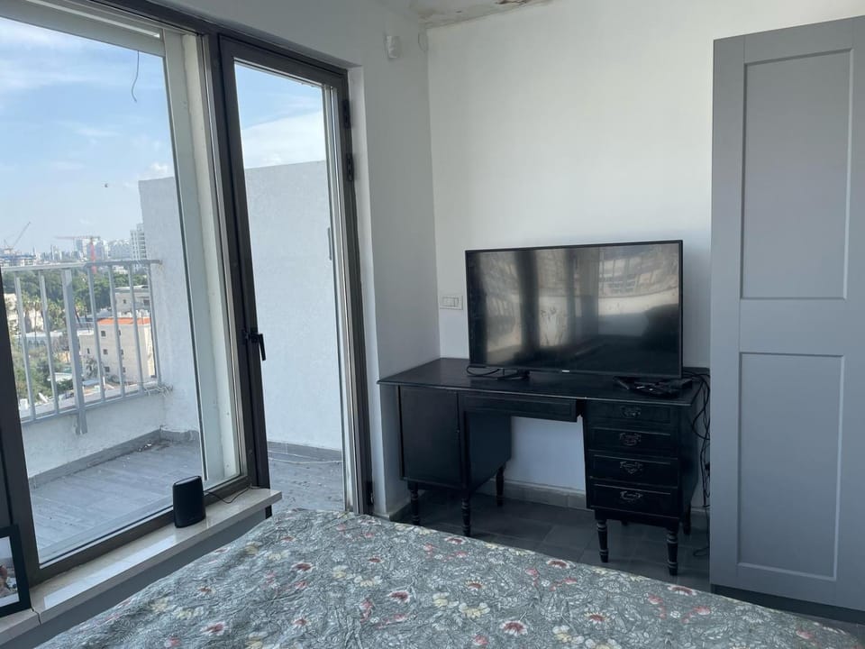 3 rooms - 2 bedrooms in Yafo Apartment in Tel Aviv-Yafo
