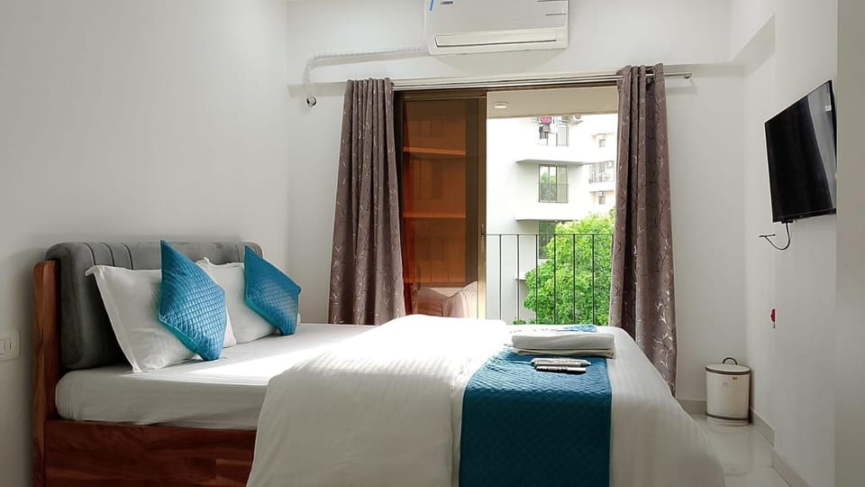 Property building, Photo of the whole room, Bedroom