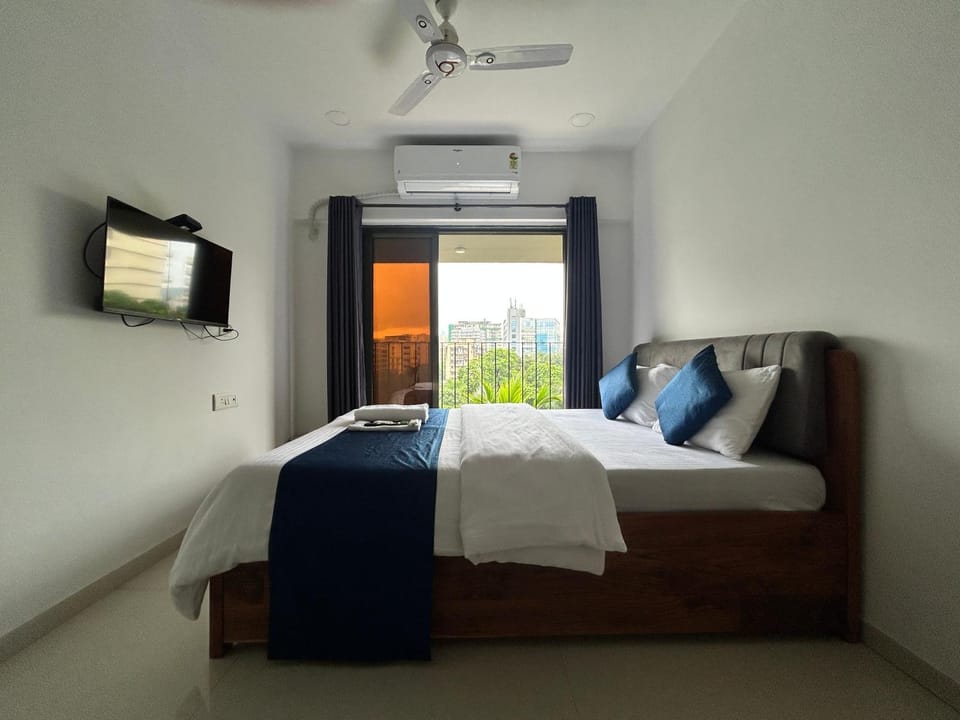 Bedroom, air conditioner
