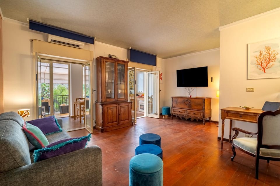 TV and multimedia, Living room, air conditioner