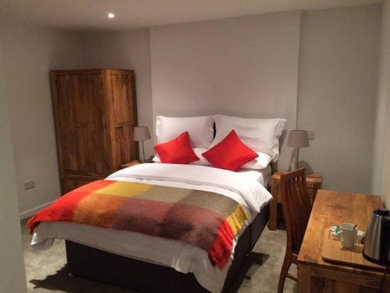 The Foresters Arms Bed and Breakfast in London Borough of Southwark