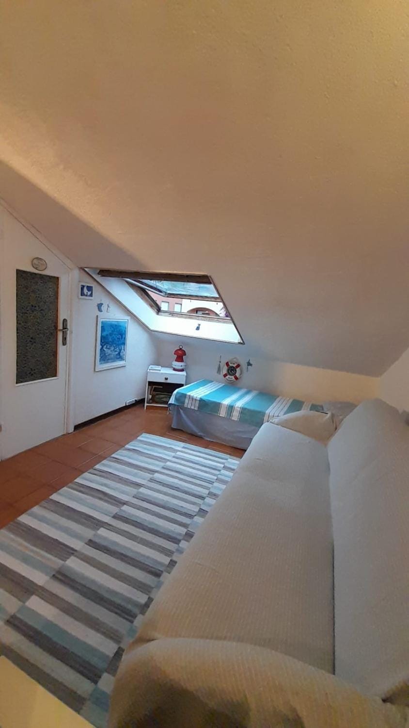 Living room, Photo of the whole room, Bedroom