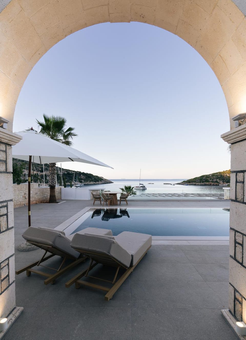 Property building, Swimming pool, Breakfast