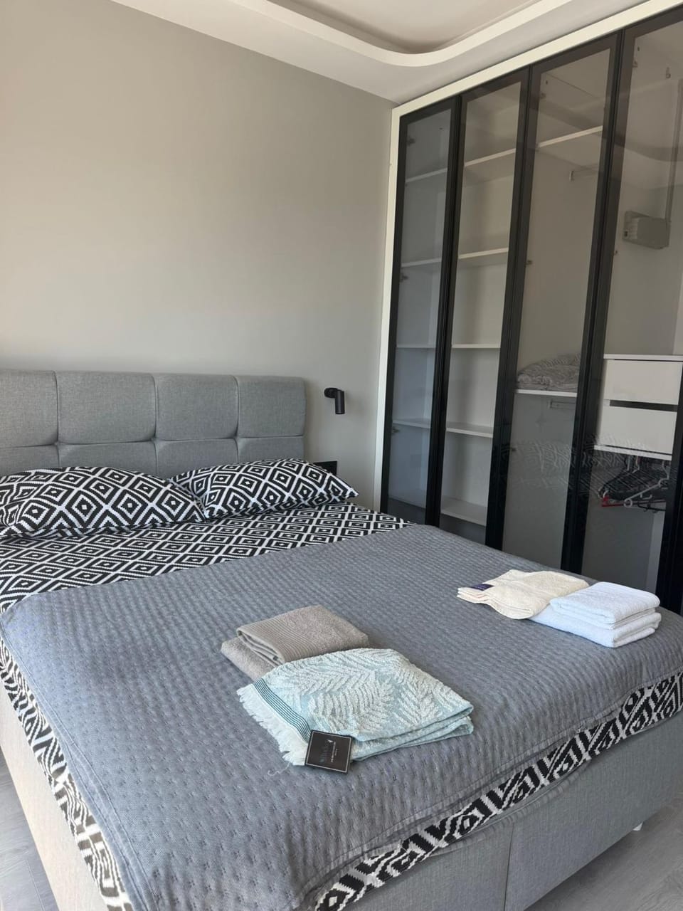 Bed, Bedroom, towels, wardrobe