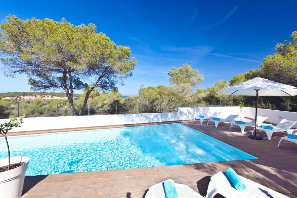 Exquisite 6 Bedroom Home in San Jose, 1068 Villa in Ibiza