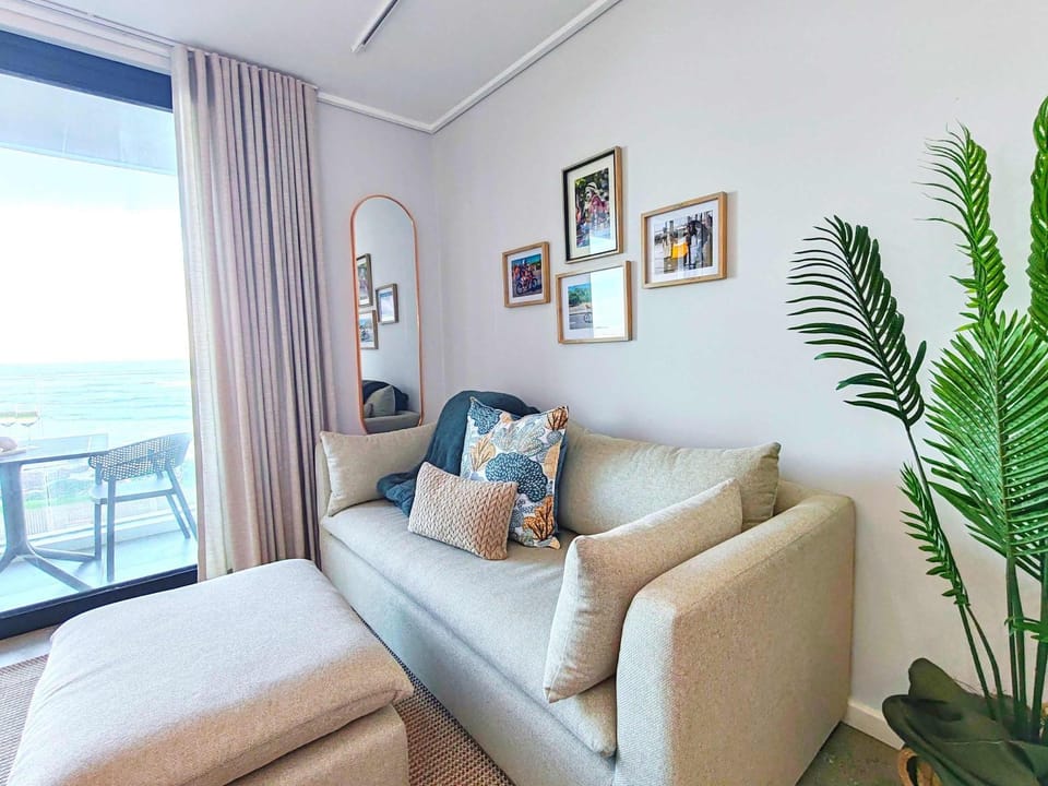 Wavescapes Tides Stay Apartment in Cape Town