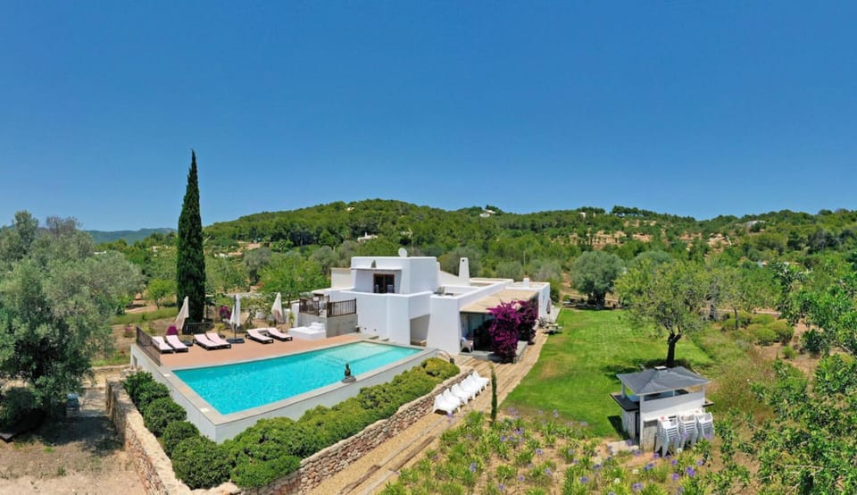 Luxury 9 Bedroom Villa in Ibiza City, 1250 Villa in Ibiza