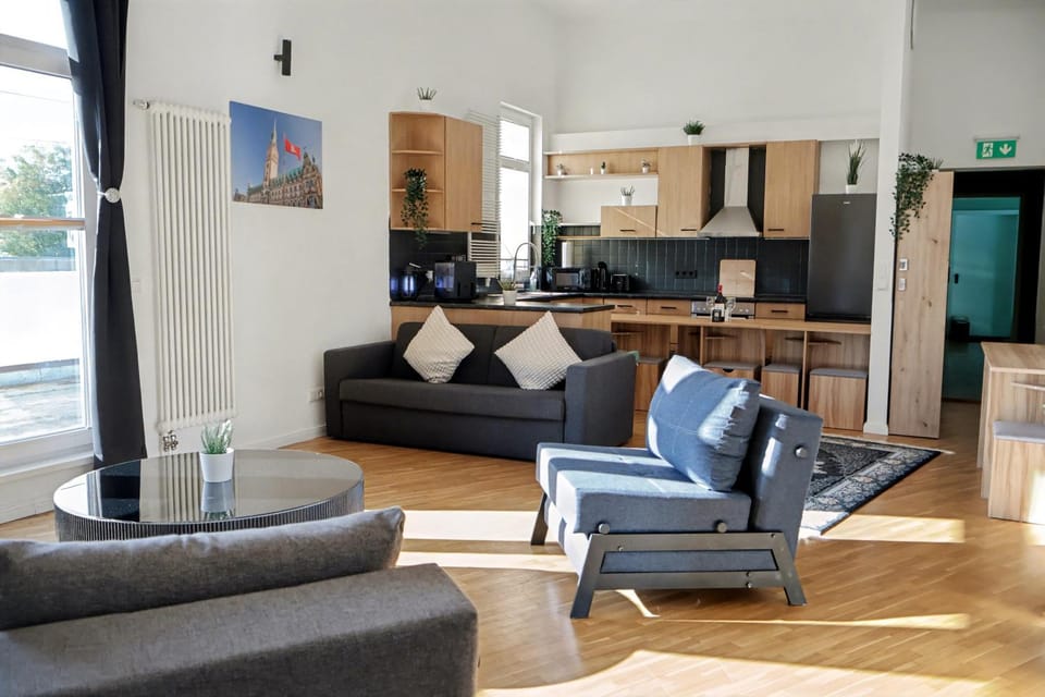 Balcony/Terrace, Balcony/Terrace, Kitchen or kitchenette, Living room, Seating area, Dining area, dishwasher, minibar, oven, stove, toaster, toaster