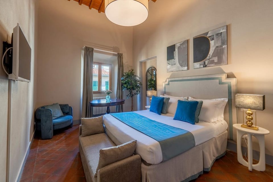 Communal lounge/ TV room, Bed, TV and multimedia, Photo of the whole room, Bedroom, heating, air conditioner