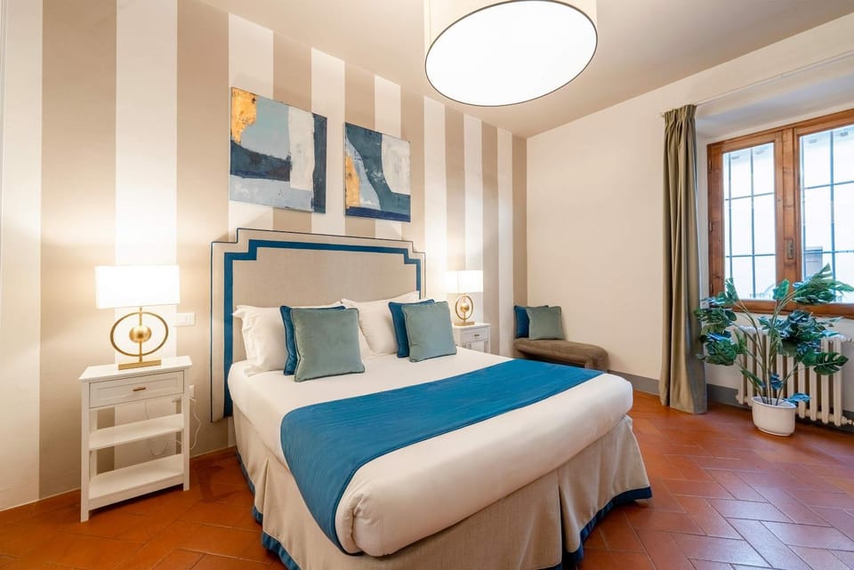 Bed, TV and multimedia, Photo of the whole room, Bedroom, heating, air conditioner