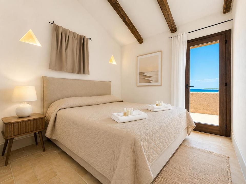 Bedroom, Sea view