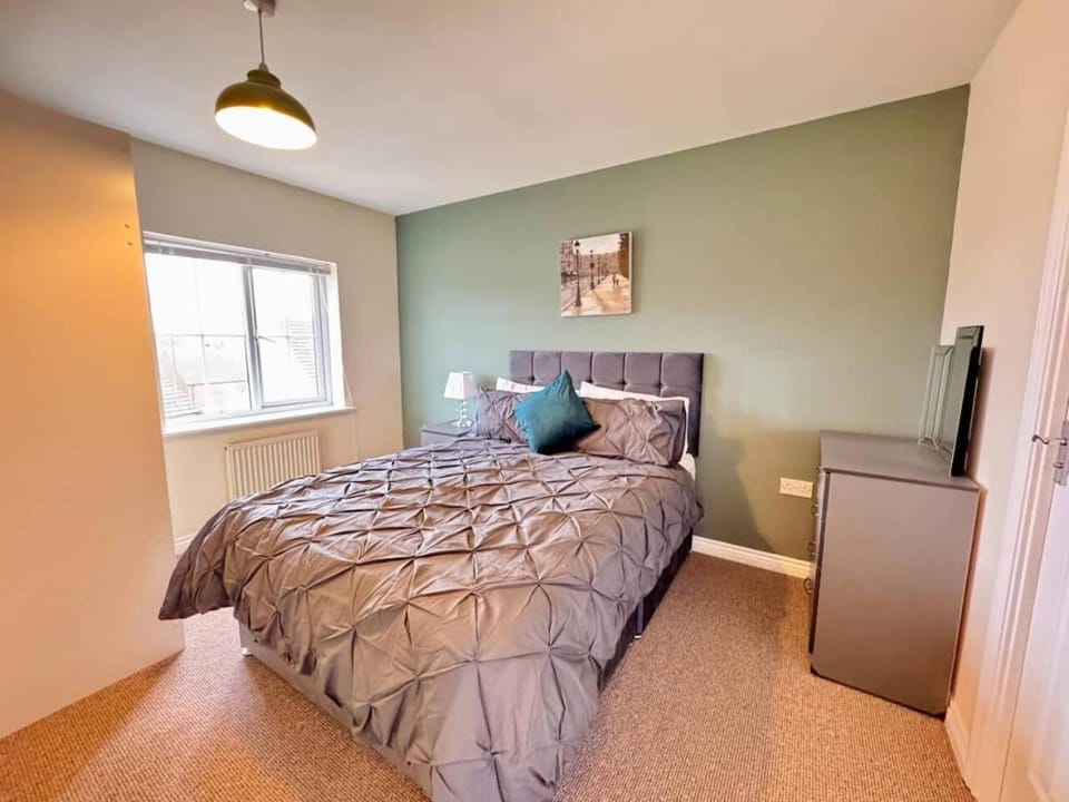 Gem Relax House in Leighton Buzzard